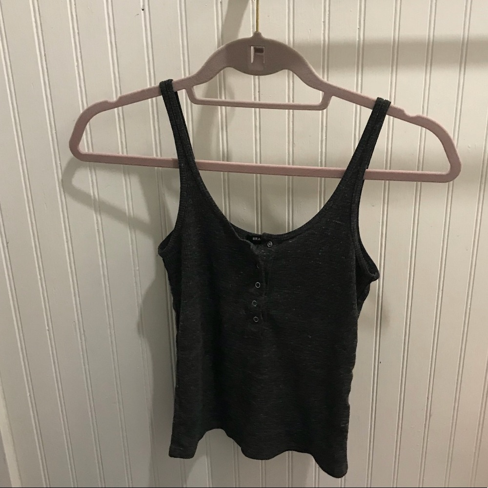 Simonne Tank